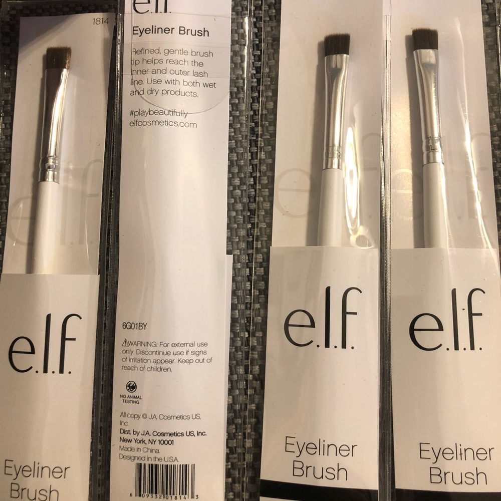 e.l.f. Eyeliner brush (6)